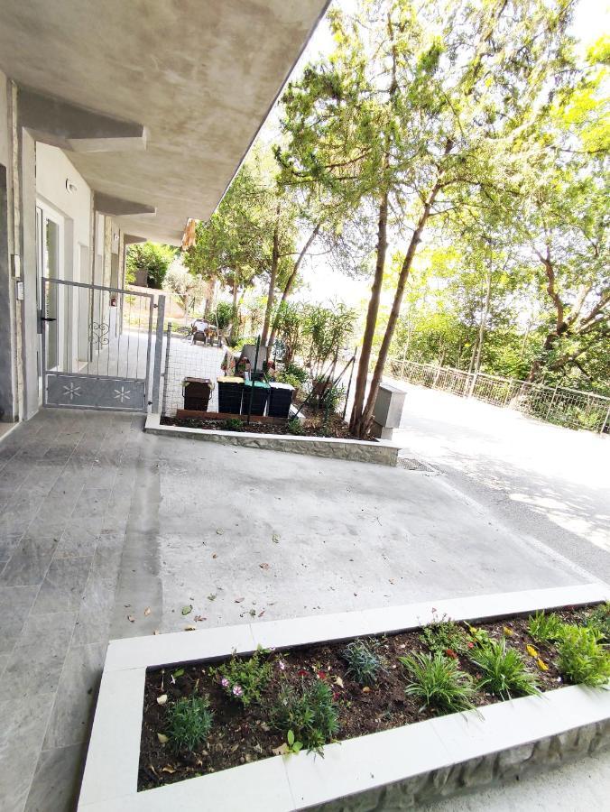 Villa Paoletti, Appartamento Confortevole Nel Cuore Di Gradara Exterior foto